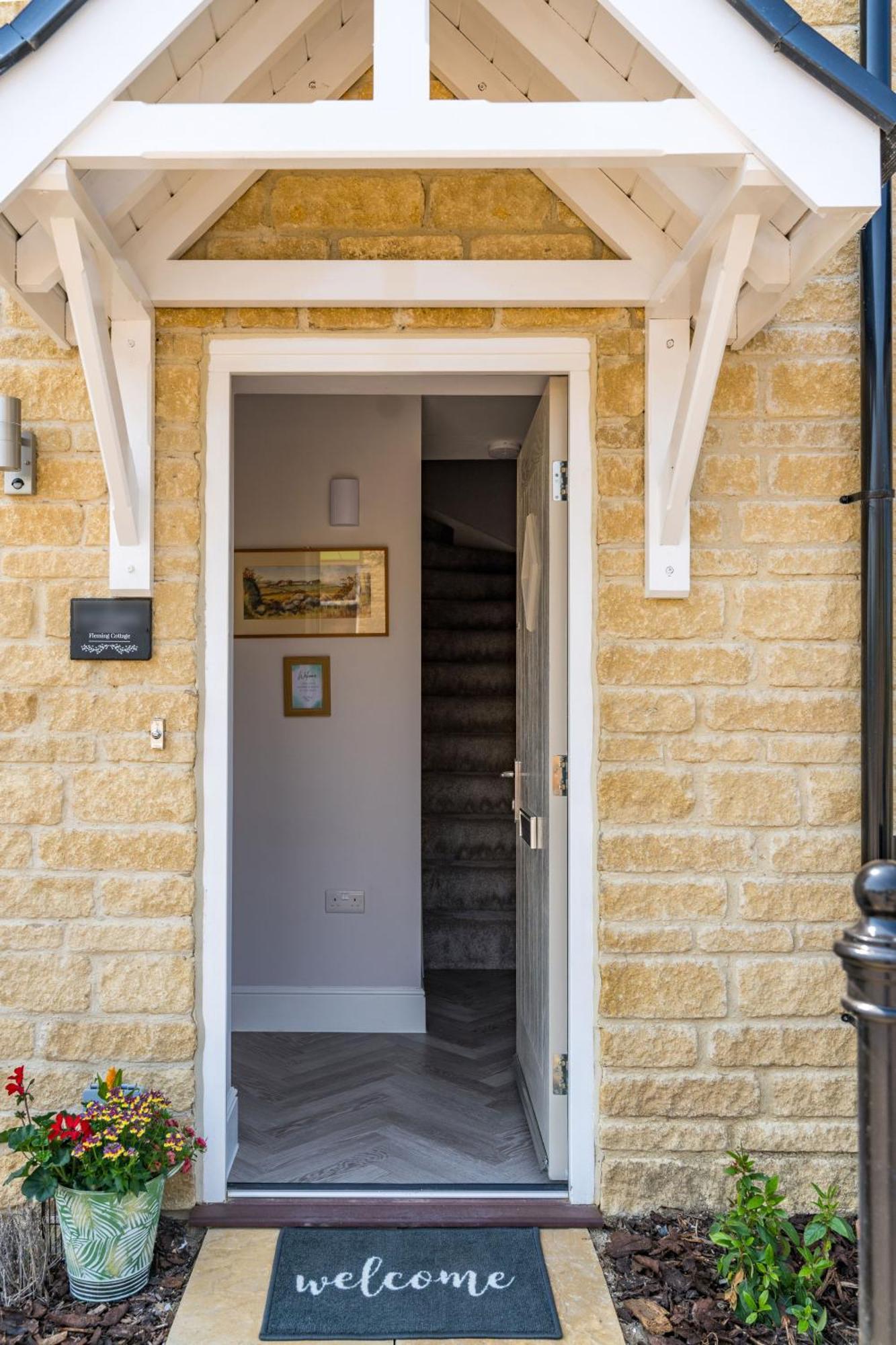 Fleming Cottage - Contemporary Cotswold Home Upper Rissington Dış mekan fotoğraf